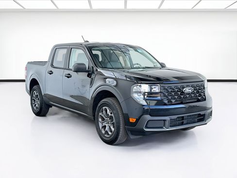 Used 2025 Ford Maverick XLT FWD image 3