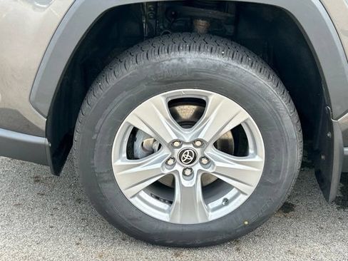 Certified 2022 Toyota RAV4 XLE w/ Convenience Package AWD/4WD image 10