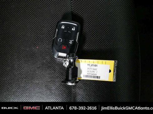 Used 2023 GMC Acadia SLT image 26