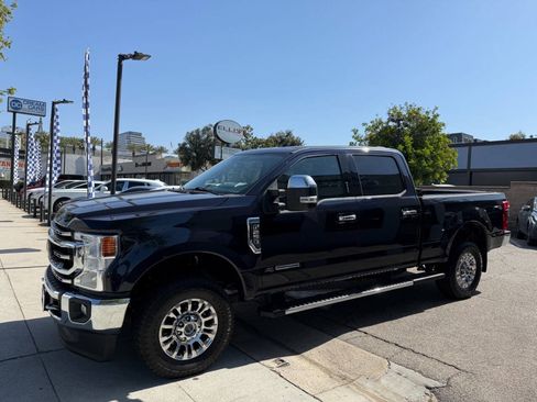 Used 2021 Ford F250 XLT w/ XLT Premium Package AWD/4WD image 7