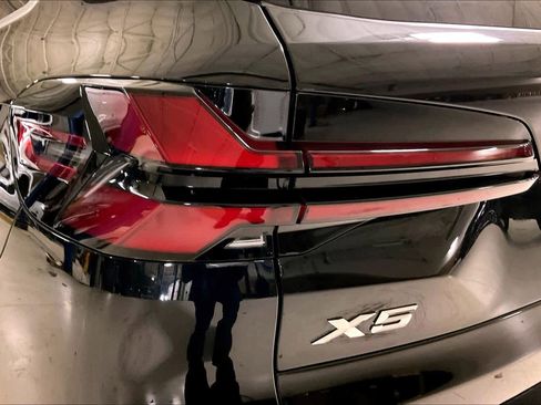 New 2026 BMW X5 xDrive50e image 14