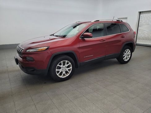 Used 2015 Jeep Cherokee Latitude image 2