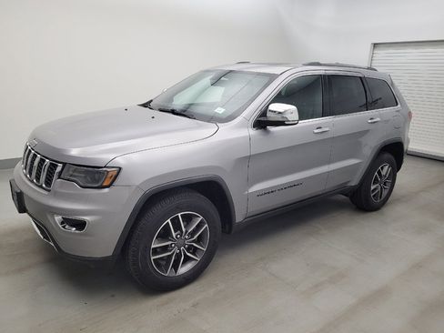 Used 2020 Jeep Grand Cherokee Limited w/ Luxury Group II AWD/4WD image 2