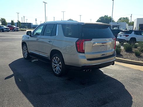 Used 2024 GMC Yukon Denali RWD image 14