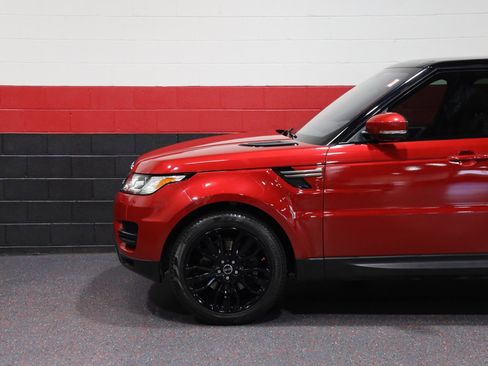 Used 2017 Land Rover Range Rover Sport SE image 22