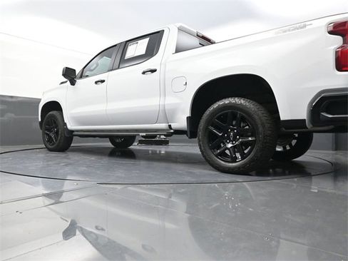 Used 2025 Chevrolet Silverado 1500 LT Trail Boss w/ LT Trail Boss Premium Package image 21