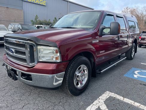 Used 2005 Ford F250 2WD Crew Cab Super Duty image 1