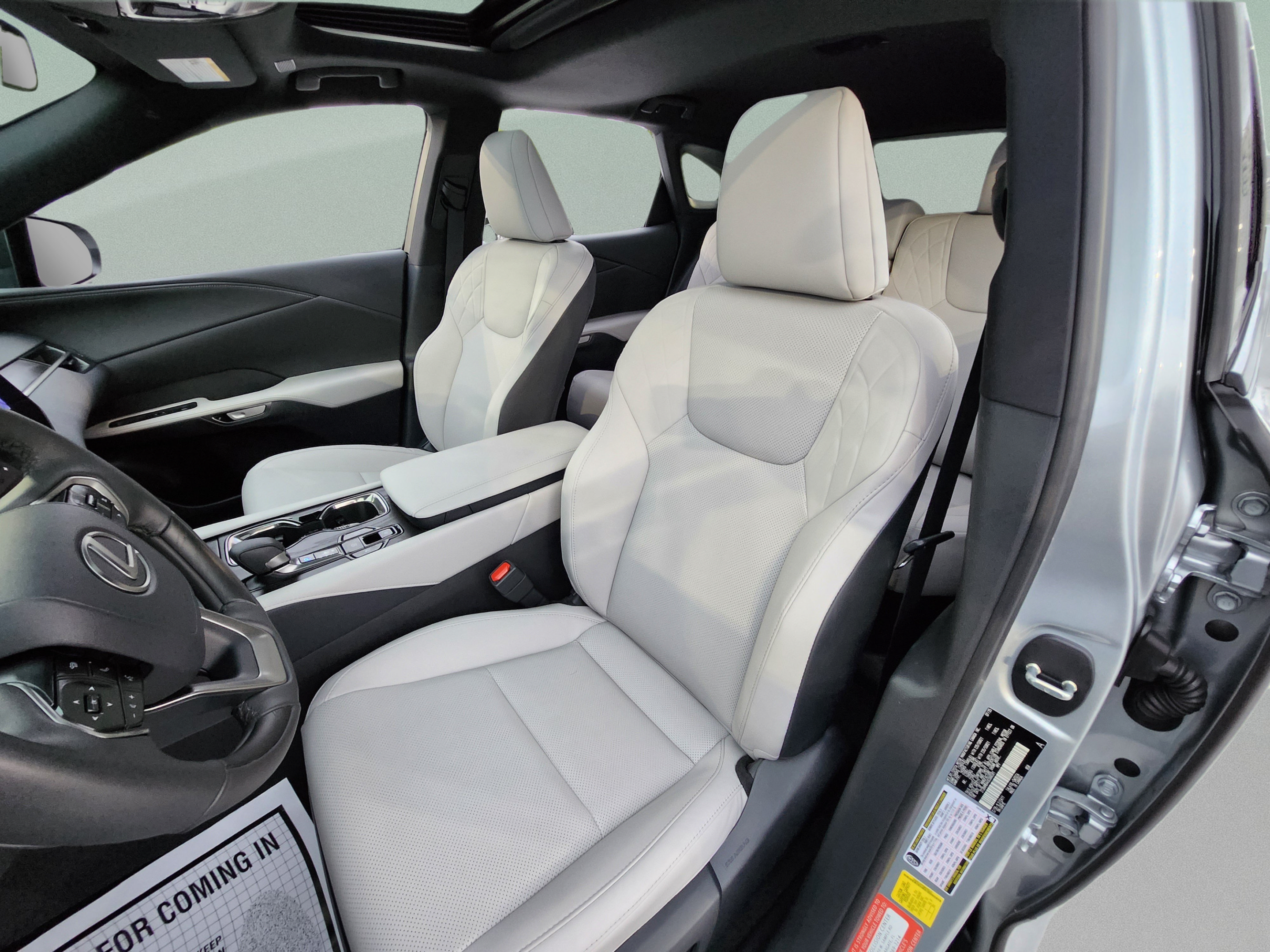 Used 2025 Lexus RX 350 Premium w/ Convenience Package FWD image 13