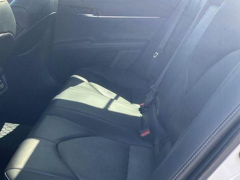 Used 2021 Toyota Camry XLE image 11
