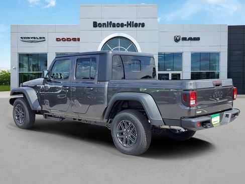 New 2026 Jeep Gladiator Sport AWD/4WD image 3
