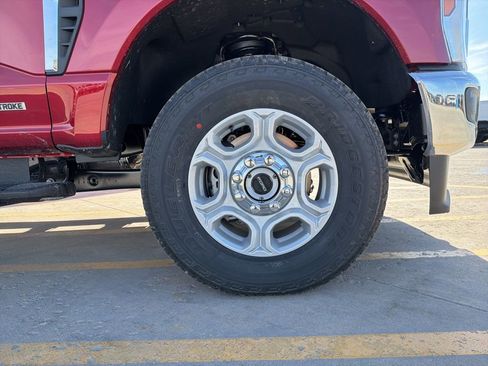 New 2026 Ford F250 4x4 Crew Cab Super Duty image 28