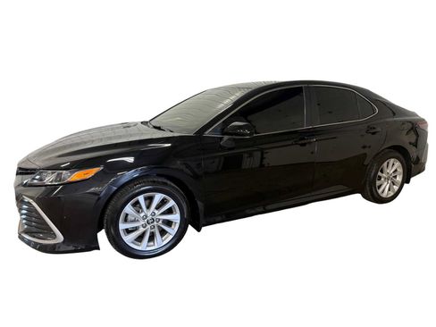 Certified 2023 Toyota Camry LE AWD/4WD image 2