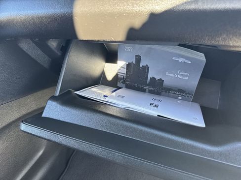 Used 2022 Chevrolet Equinox LT image 35