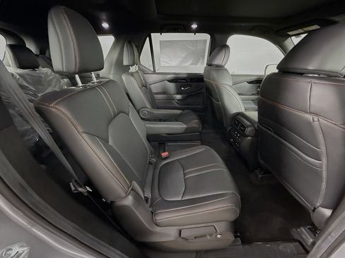 New 2025 Honda Pilot TrailSport image 36