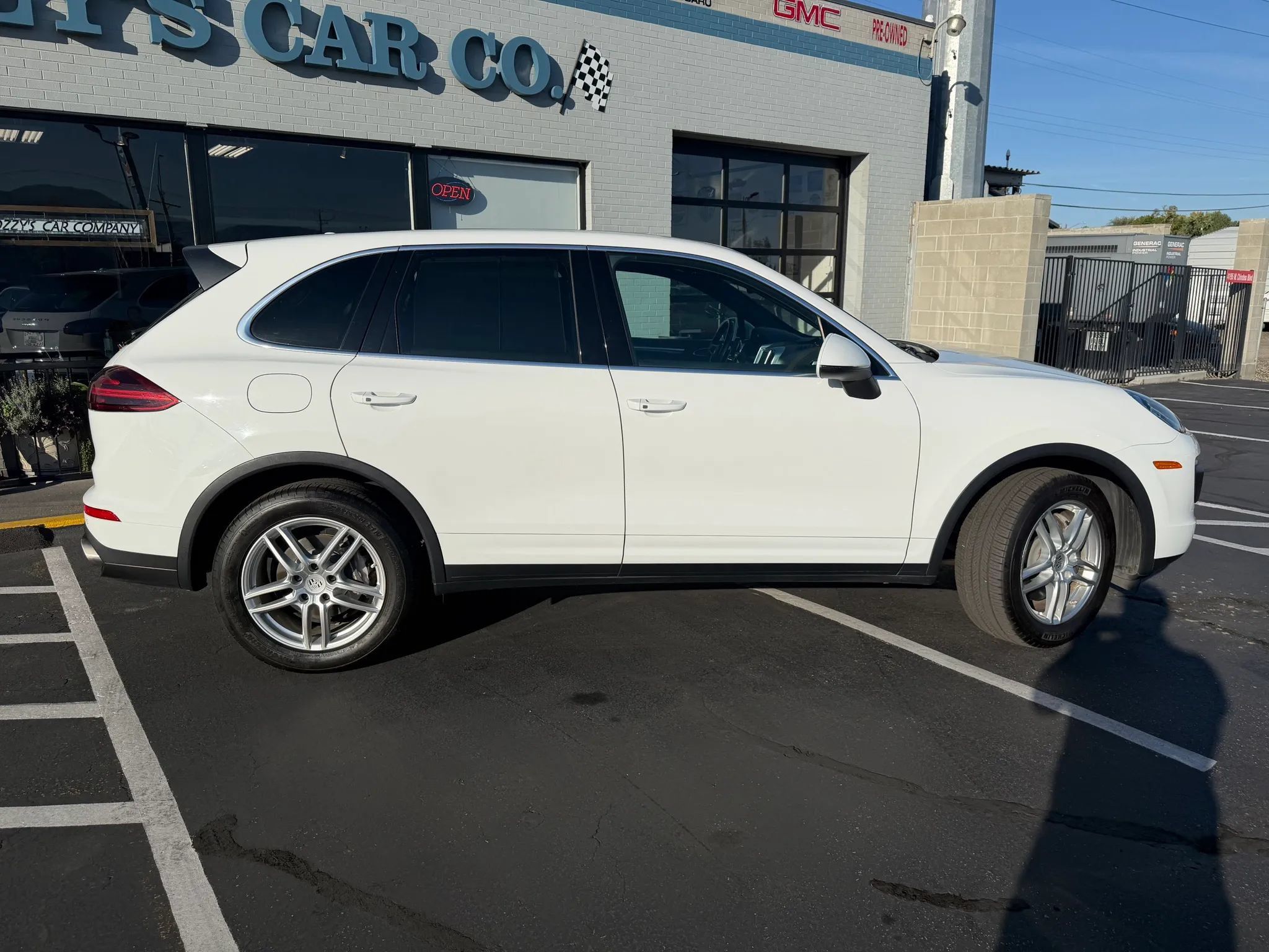 Used 2018 Porsche Cayenne AWD/4WD image 9