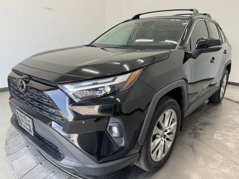 Used 2024 Toyota RAV4 XLE Premium w/ Weather Package FWD image 31