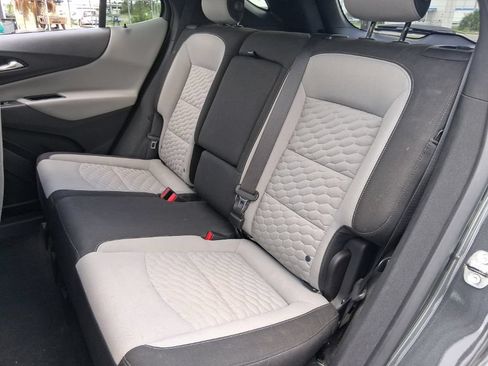 Used 2019 Chevrolet Equinox LS w/ LS Convenience Package FWD image 12