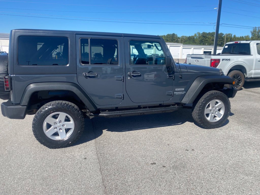 Used 2017 Jeep Wrangler Unlimited Sport w/ Quick Order Package 23S AWD/4WD image 6