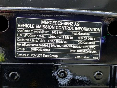 Used 2025 Mercedes-Benz GLB 250 4MATIC image 27