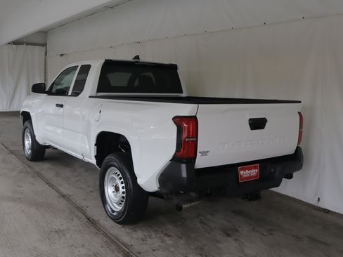 Used 2025 Toyota Tacoma SR w/ SR Upgrade Package RWD image 22