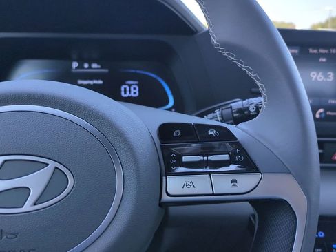 New 2026 Hyundai Elantra SEL Sport Premium FWD image 30