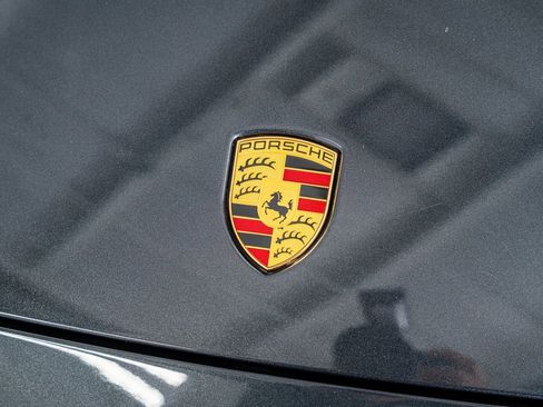 Used 2021 Porsche Panamera 4 image 16