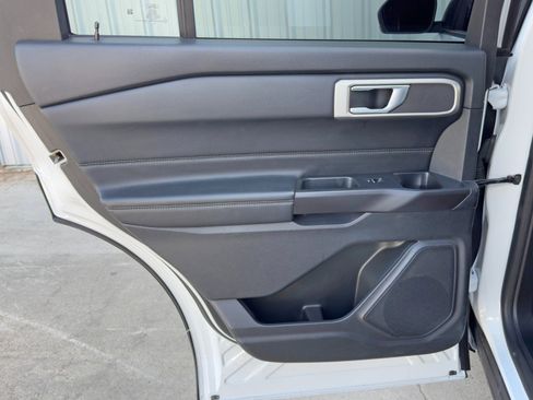 Used 2020 Ford Explorer XLT w/ Equipment Group 202A image 41