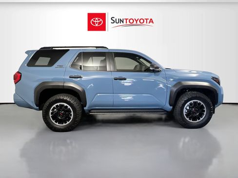 Used 2026 Toyota 4Runner TRD Off-Road Premium AWD/4WD image 2