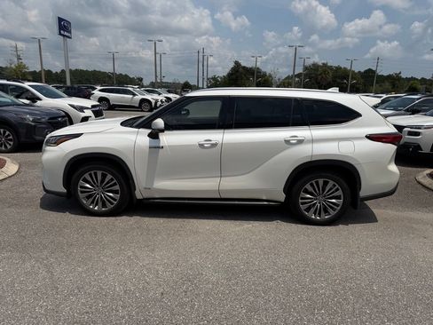 Used 2021 Toyota Highlander Platinum AWD/4WD image 12