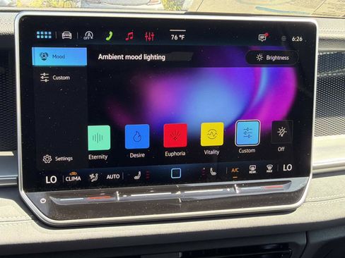 New 2026 Volkswagen Tiguan SE FWD image 27