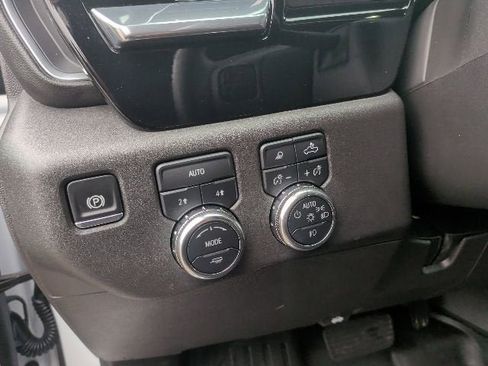 Certified 2025 GMC Sierra 1500 SLT AWD/4WD image 23