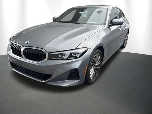 Used 2023 BMW 330i Sedan w/ Driving Assistance Package RWD image 18