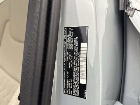 New 2026 Volvo XC90 B6 Plus w/ Protection Package Premier image 30