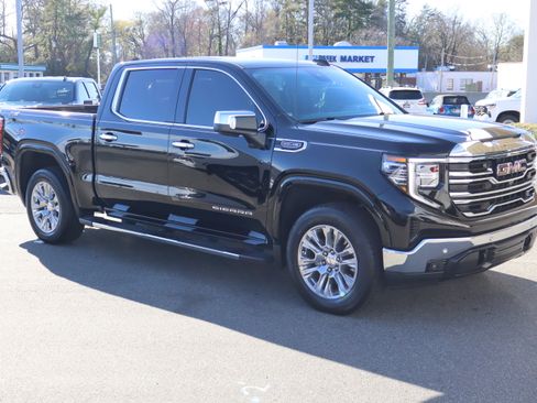 Used 2023 GMC Sierra 1500 SLT w/ SLT Premium Plus Package image 2