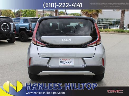 Used 2025 Kia Soul S FWD image 8