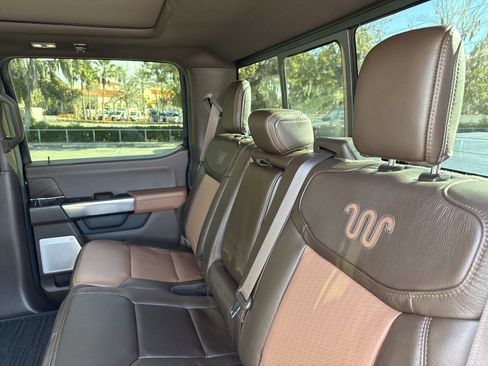 Used 2025 Ford F150 King Ranch w/ FX4 Off-Road Package image 12