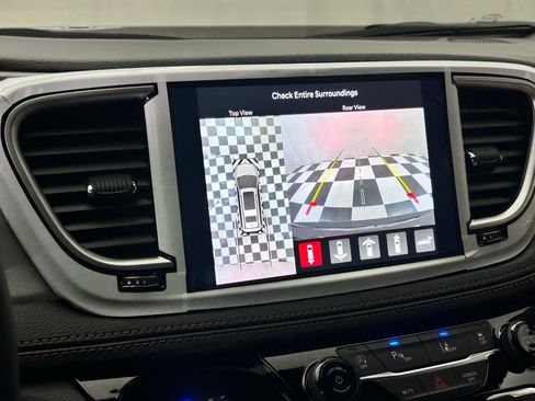 New 2026 Chrysler Pacifica Pinnacle w/ Trailer Tow Group image 30