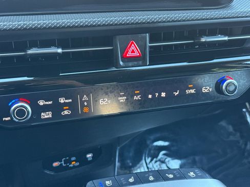 New 2025 Kia EV6 Wind image 22