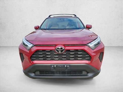 Used 2025 Toyota RAV4 XLE w/ Convenience Package FWD image 2
