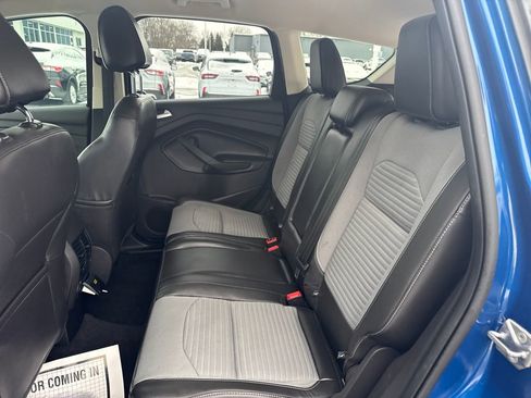Used 2017 Ford Escape SE w/ Equipment Group 201A image 14