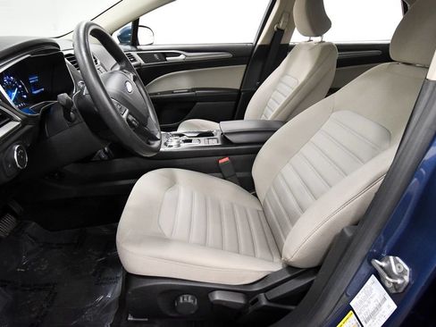 Used 2018 Ford Fusion S FWD image 14