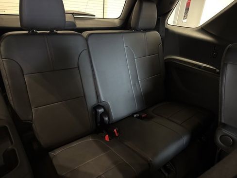 Certified 2023 Chevrolet Traverse RS w/ LPO, Floor Liner Package image 9