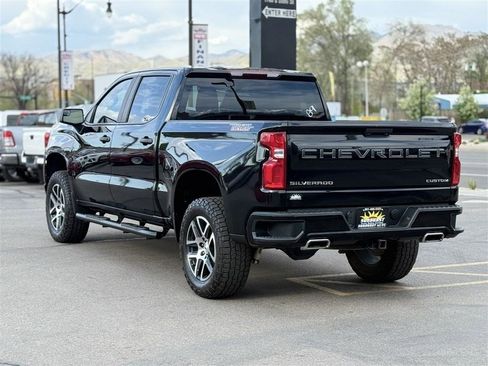 Used 2019 Chevrolet Silverado 1500 Custom Trail Boss AWD/4WD image 5