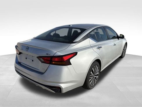 Used 2023 Nissan Altima 2.5 SV image 6