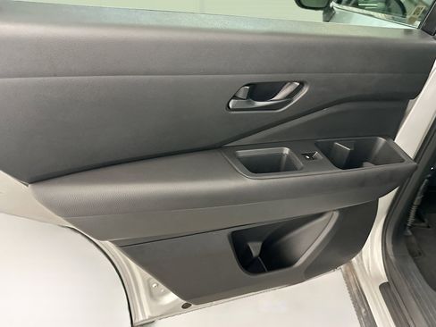 Used 2025 Nissan Pathfinder SV AWD/4WD image 26