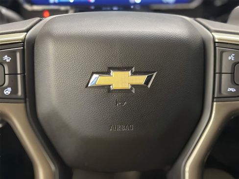 Certified 2022 Chevrolet Silverado 1500 High Country w/ High Country Premium Package image 15