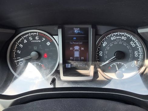 Used 2023 Toyota Tacoma TRD Sport AWD/4WD image 18