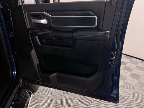 Used 2024 RAM 2500 Big Horn w/ Bed Utility Group image 29