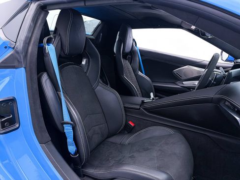 Used 2023 Chevrolet Corvette Stingray Premium Conv RWD image 39