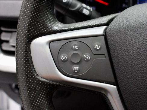 Used 2024 GMC Terrain SLE w/ Driver Convenience Package FWD image 27